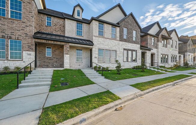 Brand New Townhome in Irving!