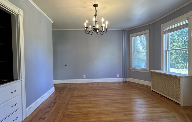 4 beds, 1.5 baths, 1,632 sqft, $3,800