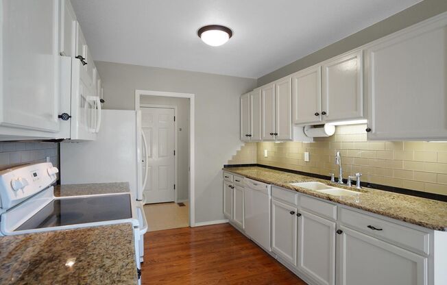 Beautiful 4 bedroom home for Rent on Elite