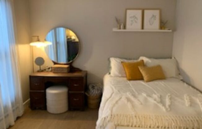 1 bed, 1 bath, $1,085, Unit 103