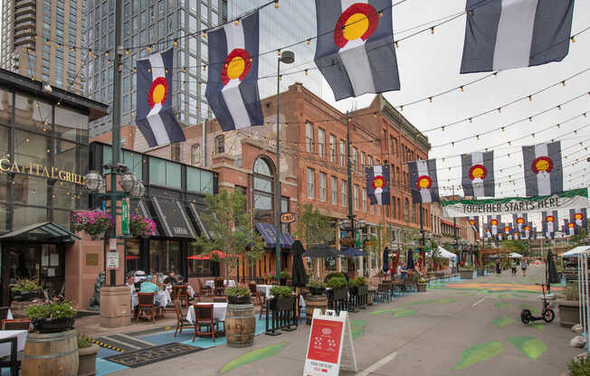 Discover your favorite new place to dine and socialize at Larimer Square.