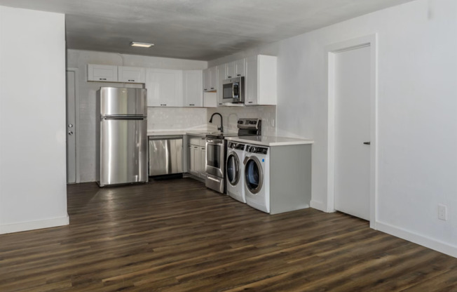 2 beds, 1 bath, 825 sqft, $1,095, Unit 116
