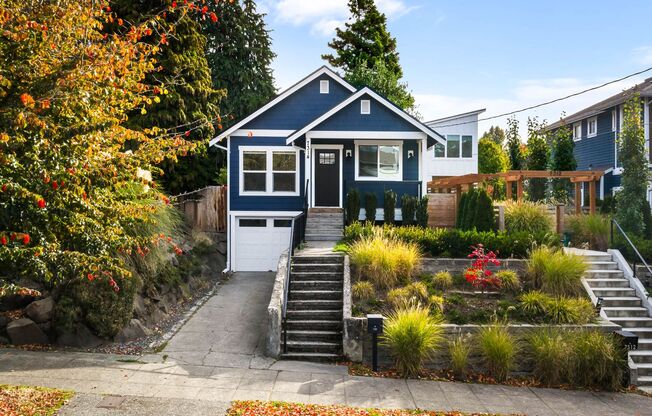 Beautifully Remodeled 2 Bedroom 1907 Home in Desirable Loyal Heights