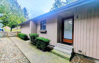 2bd/1ba Everett Home