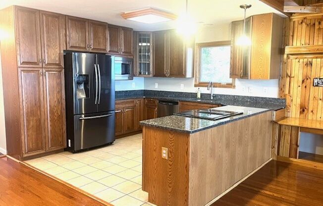 Gorgeous Water Front Home with Beach Access