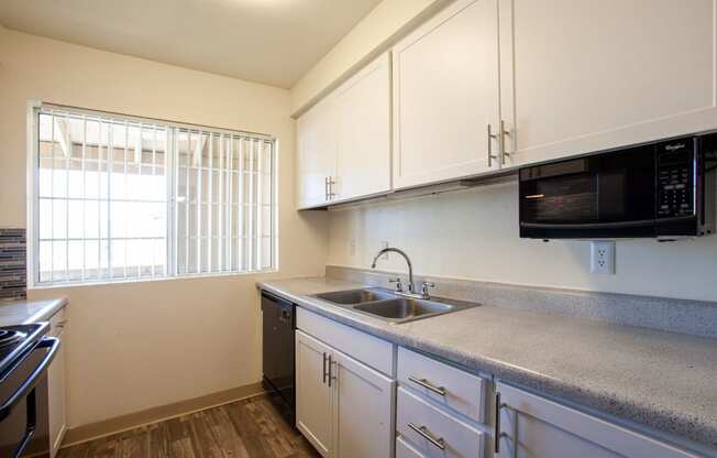 Kitchen at Brookwood Apartments in Tucson AZ 3-2020