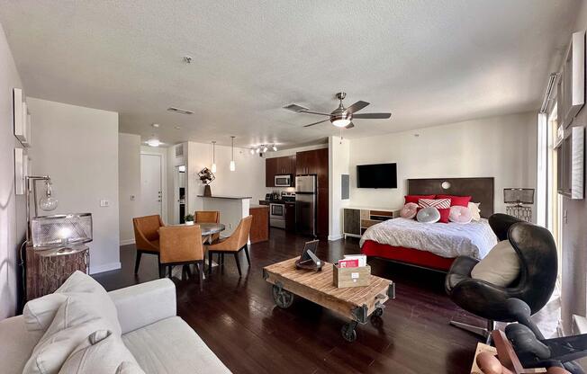 Studio, 1 bath, 640 sqft, $1,209