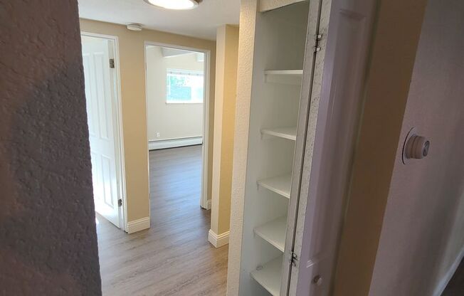 2 beds, 1 bath, 842 sqft, $1,399, Unit Apt 11