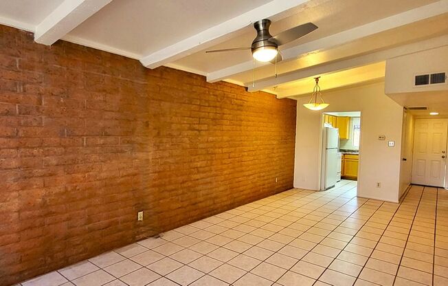 LOVELY CENTRAL PHOENIX TOWNHOME READY TO RENT!!!