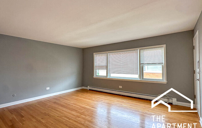 3835 N NARRAGANSETT