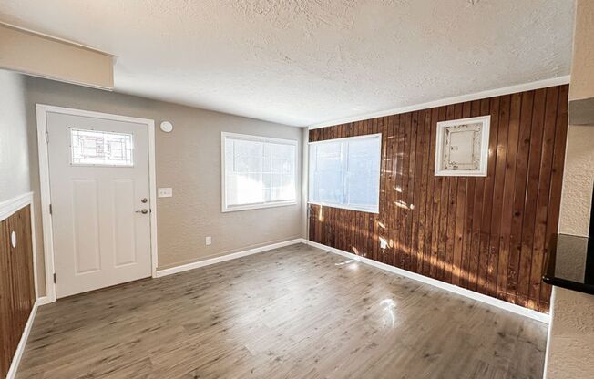 Studio, 1 bath, $850, Unit 25Th440#2