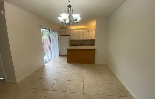 2 beds, 2 baths, $1,700, Unit Unit 2