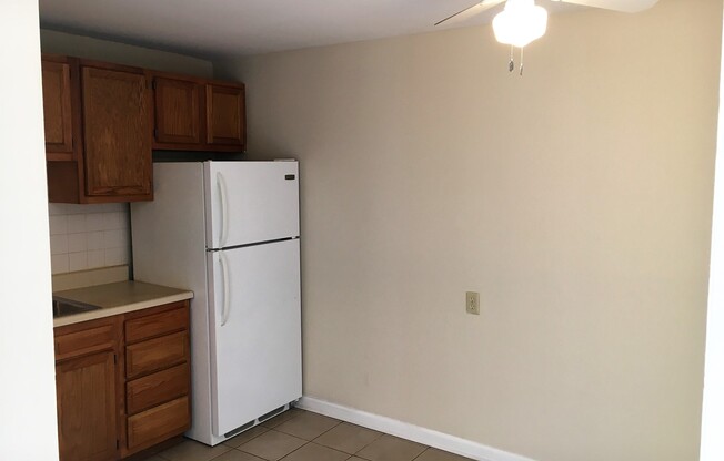 1 bed, 1 bath, 650 sqft, $795, Unit 950-14