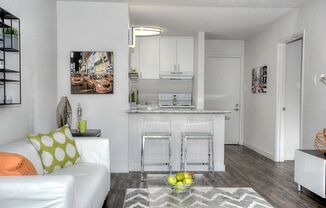 2 beds, 2 baths, 890 sqft, $575, Unit 138 - 138-2