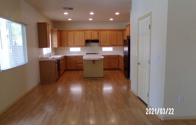 VISTA VERDE AT SUMMERLIN 3bd 2.5 bth WITH PRIVATE POOL & SPA