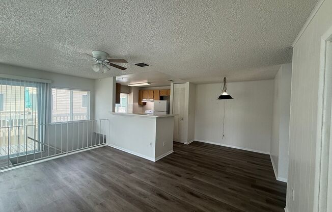 2 beds, 1.5 baths, $1,400
