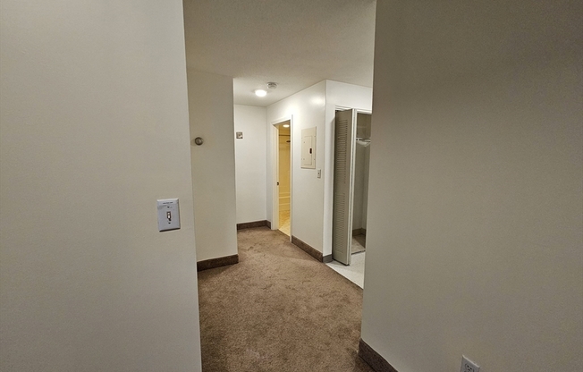 1 bed, 1 bath, 720 sqft, $1,900, Unit 115