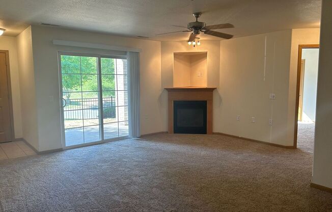 2 beds, 2 baths, 1,162 sqft, $1,635, Unit 54521