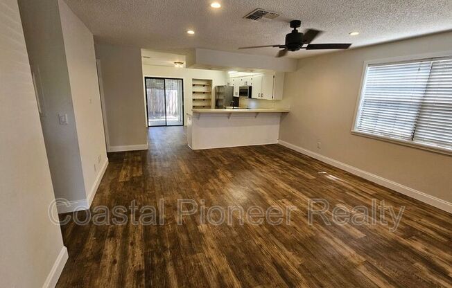 1003 WILLOW POND DR