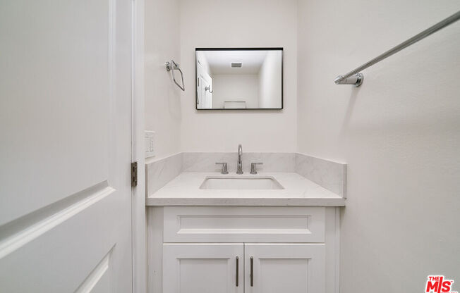 1 bed, 2 baths, 971 sqft, $3,599, Unit 508