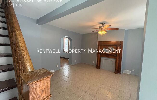 425 RUSSELLWOOD AVE