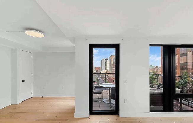 2 beds, 1 bath, $4,100, Unit 1207