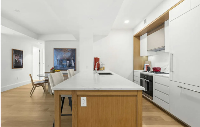 3 beds, 3.5 baths, 1,662 sqft, $14,000, Unit 8A