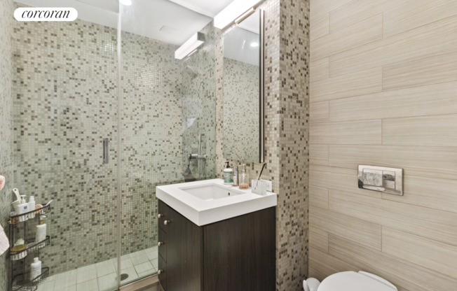 432 W 52 ST