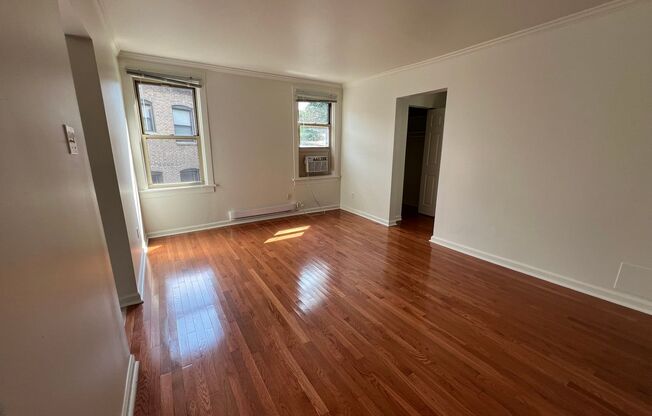 5703-5717 Hobart Street