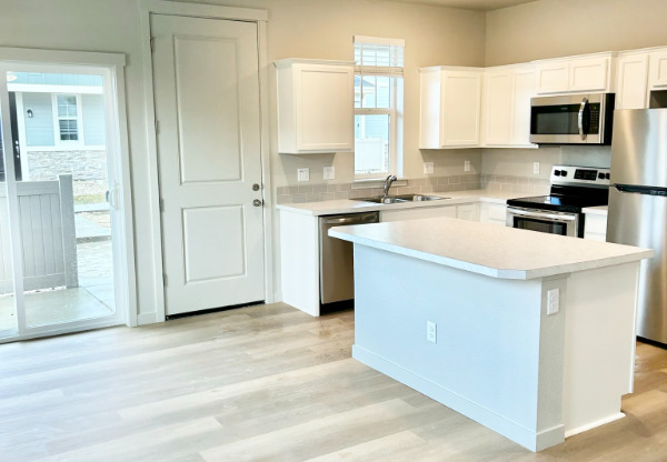 2312 E SPICE LOOP