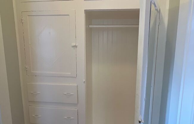 1 bed, 1 bath, 750 sqft, $1,595, Unit 873-8