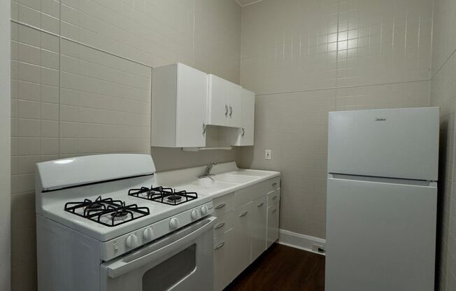 1 bed, 1 bath, 590 sqft, $1,120, Unit (Unit 1A)