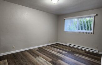 2 beds, 1 bath, $1,395, Unit 819-05