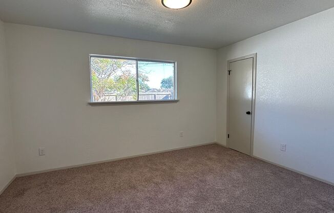 3 beds, 2 baths, $2,200