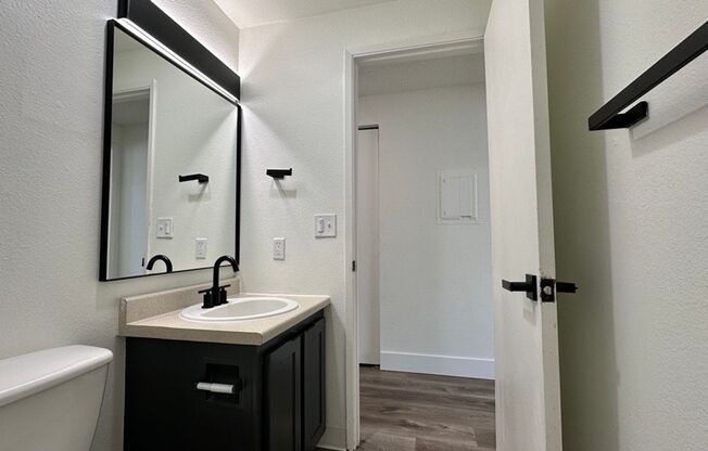 2 beds, 1 bath, 803 sqft, $1,550, Unit 92