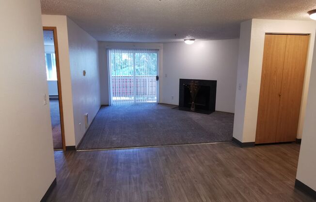 2 beds, 2 baths, 970 sqft, $1,725, Unit I101