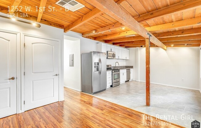1252 W 1 ST