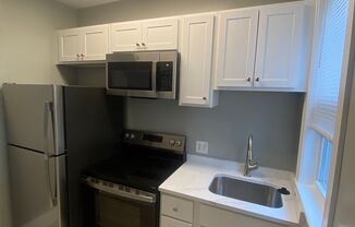 Studio, 1 bath, 400 sqft, $1,610.43, Unit 23