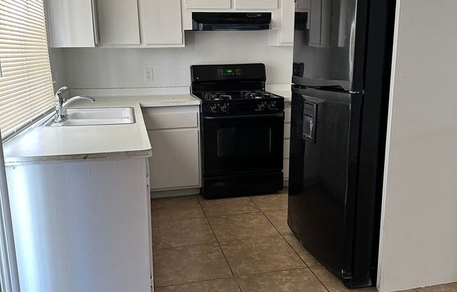 2 beds, 1 bath, $1,500