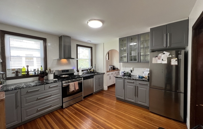33 COLBERG AVE