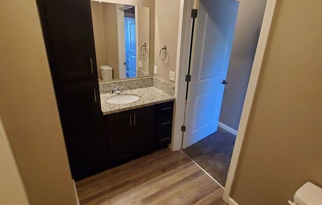 3 beds, 2 baths, 1,127 sqft, $1,790, Unit 211