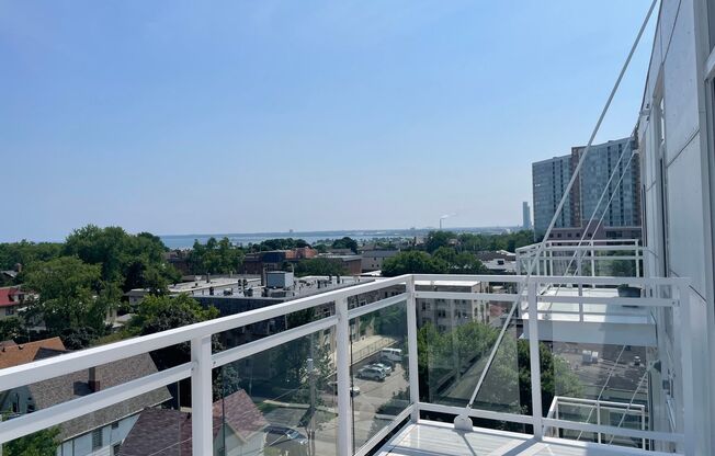 1 bed, 1 bath, 774 sqft, $1,695, Unit 604