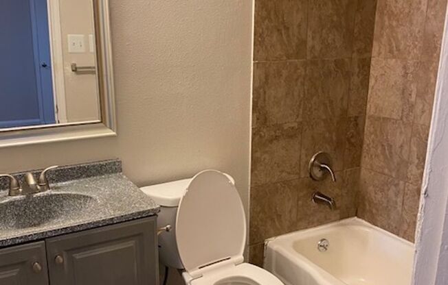 1 bed, 1 bath, 600 sqft, $1,140, Unit 1729-117