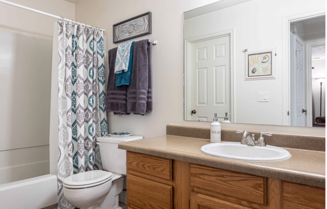 2 beds, 2 baths, 1,000 sqft, $1,525, Unit 960-12