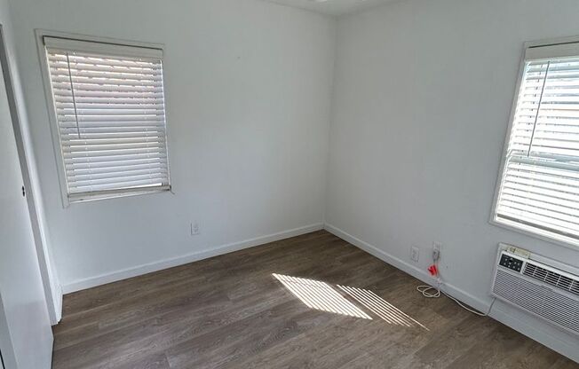 2 beds, 1 bath, 800 sqft, $2,795