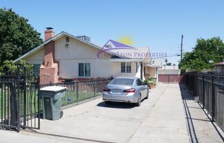 381/385 Las Palmas Ave