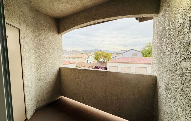 3 beds, 2 baths, $1,899, Unit # 2221