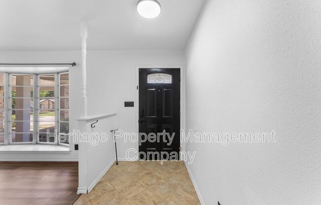 3614 VERSAILLES DR