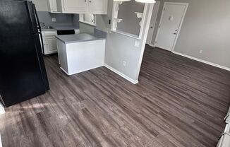 1 bed, 1 bath, 900 sqft, $995, Unit 923