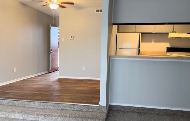 1 bed, 1 bath, 740 sqft, $760